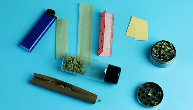 Que pouvez-vous utiliser pour rouler de la weed ? Trouvez des feuilles de papier à rouler