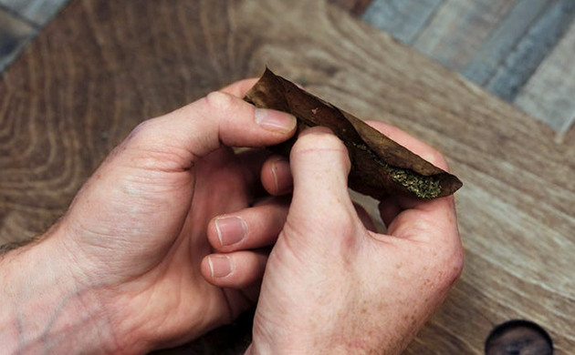 Cos'è un Blunt e come rollarlo