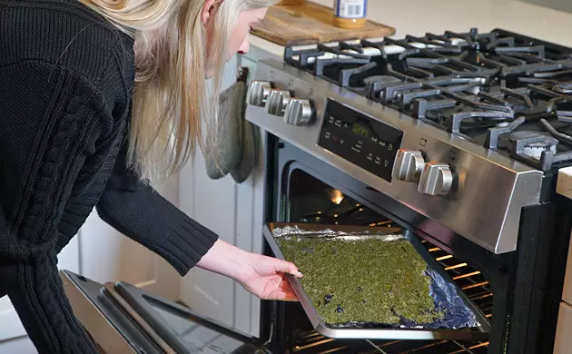 Making Firecrackers With Cannabis