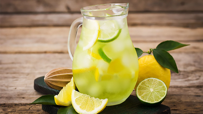 wie man Cannabis Limonade macht